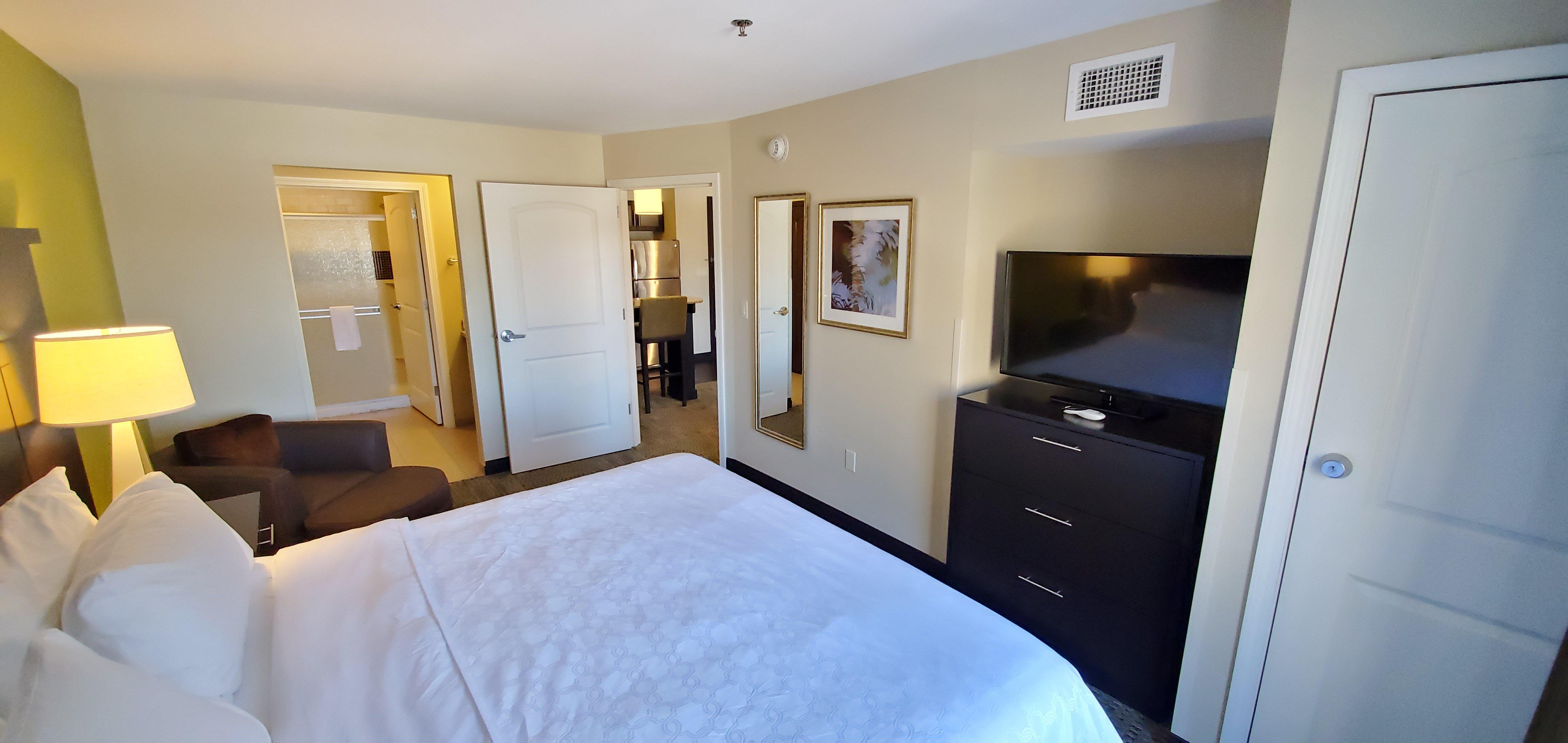 Staybridge Eau Claire - By Ihg Hotel 3*